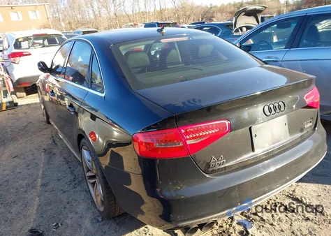 2015 Audi A4 2.0T Premium z USA, uszkodzony, nr VIN WAUBFAFL4FN044817